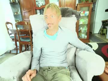 See 00jeff31 online Now @ nsfw.pw