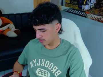 See Alan_del_reyy online Now @ nsfw.pw