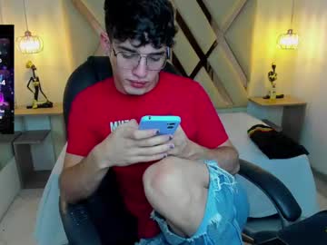 See Alejootwink online Now @ nsfw.pw