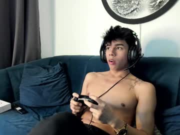 See Andrew_twink18 online Now @ nsfw.pw