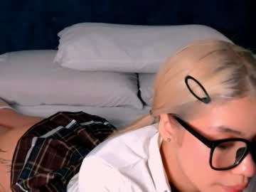 See Angelinhaa online Now @ nsfw.pw