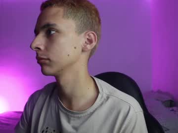 See Archi_love online Now @ nsfw.pw