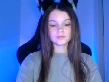 See Astradream_ online Now @ nsfw.pw