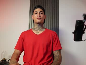 See Axel_villa online Now @ nsfw.pw