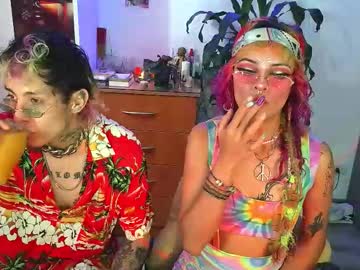 See Badeyes_crazylilgoat online Now @ nsfw.pw