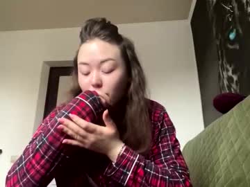 See Bella_dolletares online Now @ nsfw.pw