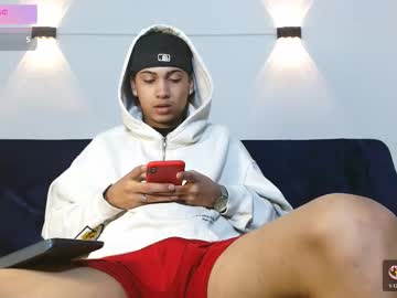 See Br4ndon_cooper online Now @ nsfw.pw