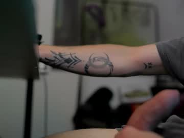 See C_r_e_s_s_y online Now @ nsfw.pw