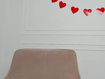 See Calyra online Now @ nsfw.pw