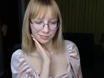 See Candicahoney online Now @ nsfw.pw