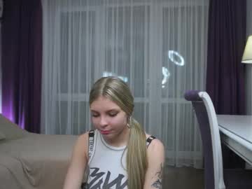 See Colettaelsensohn online Now @ nsfw.pw