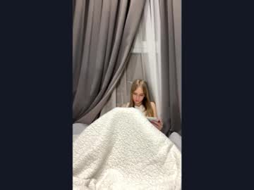 See Crystalpinnt online Now @ nsfw.pw