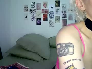 See Cutefemme online Now @ nsfw.pw