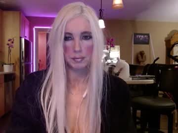 See Danikawhite69 online Now @ nsfw.pw