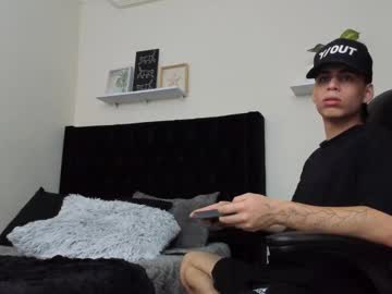 See Dante_restrepo online Now @ nsfw.pw