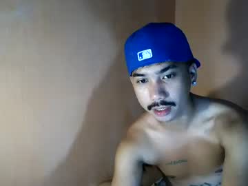 See Dave_cummers online Now @ nsfw.pw