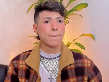 See Daxonreyy_ online Now @ nsfw.pw