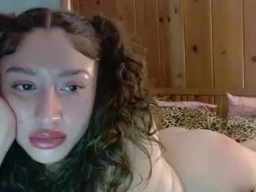 See Divinaaclaire online Now @ nsfw.pw