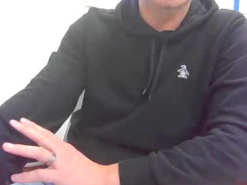 See Evans0814 online Now @ nsfw.pw