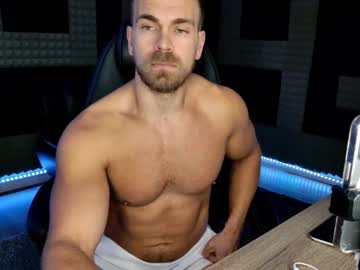 See Finch93 online Now @ nsfw.pw