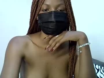 See Freakymia99 online Now @ nsfw.pw