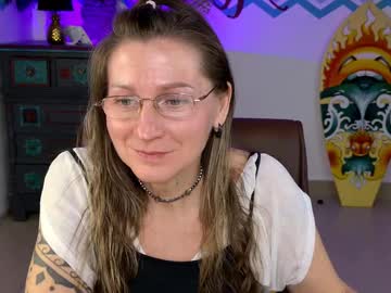 See Fridatander online Now @ nsfw.pw