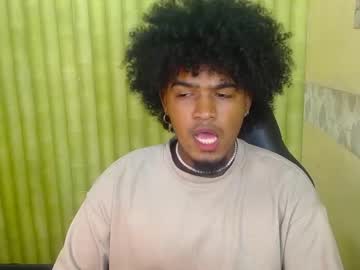 See Jaicob_runeer online Now @ nsfw.pw
