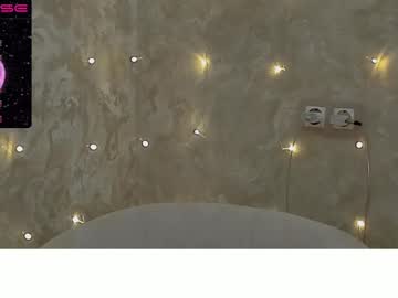 See Jeniferji online Now @ nsfw.pw