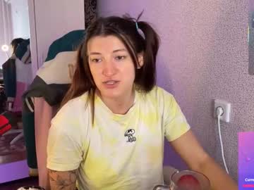 See Katrin_kristal online Now @ nsfw.pw