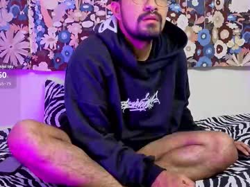 See Kcleiton online Now @ nsfw.pw