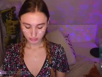 See Kellykeat online Now @ nsfw.pw