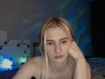 See Koketka19 online Now @ nsfw.pw