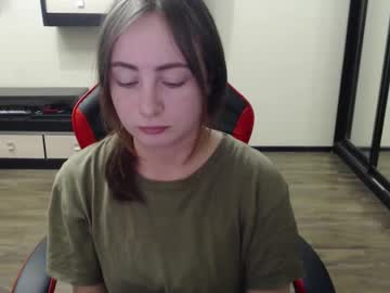 See Laralianna online Now @ nsfw.pw