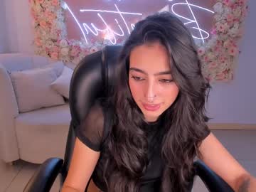 See Larisasmirnov online Now @ nsfw.pw