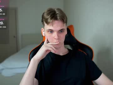 See Lucas_dany online Now @ nsfw.pw