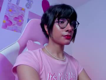 See Madeline_21 online Now @ nsfw.pw