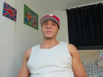 See Max_valiant online Now @ nsfw.pw