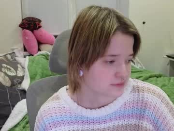 See Meowki4 online Now @ nsfw.pw