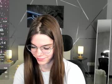 See Misss_evelyne online Now @ nsfw.pw