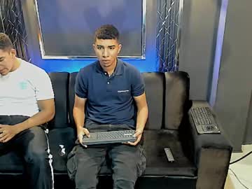 See Mr_maximo online Now @ nsfw.pw