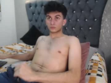 See Mr_williseo online Now @ nsfw.pw