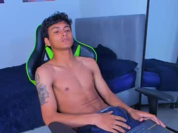 See Paultallx online Now @ nsfw.pw