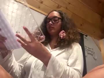 See Queennefertiti666 online Now @ nsfw.pw