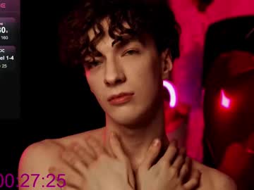 See Trevorbenson online Now @ nsfw.pw