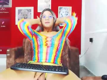 See Valery_smolls22 online Now @ nsfw.pw