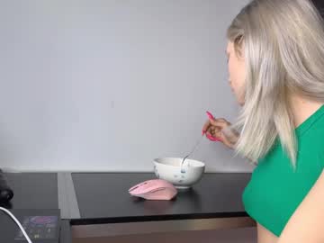 See Vasya_sylvia online Now @ nsfw.pw