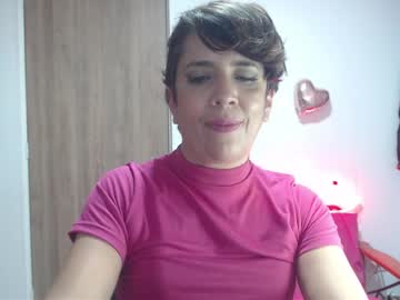 See Victoria25_meester online Now @ nsfw.pw